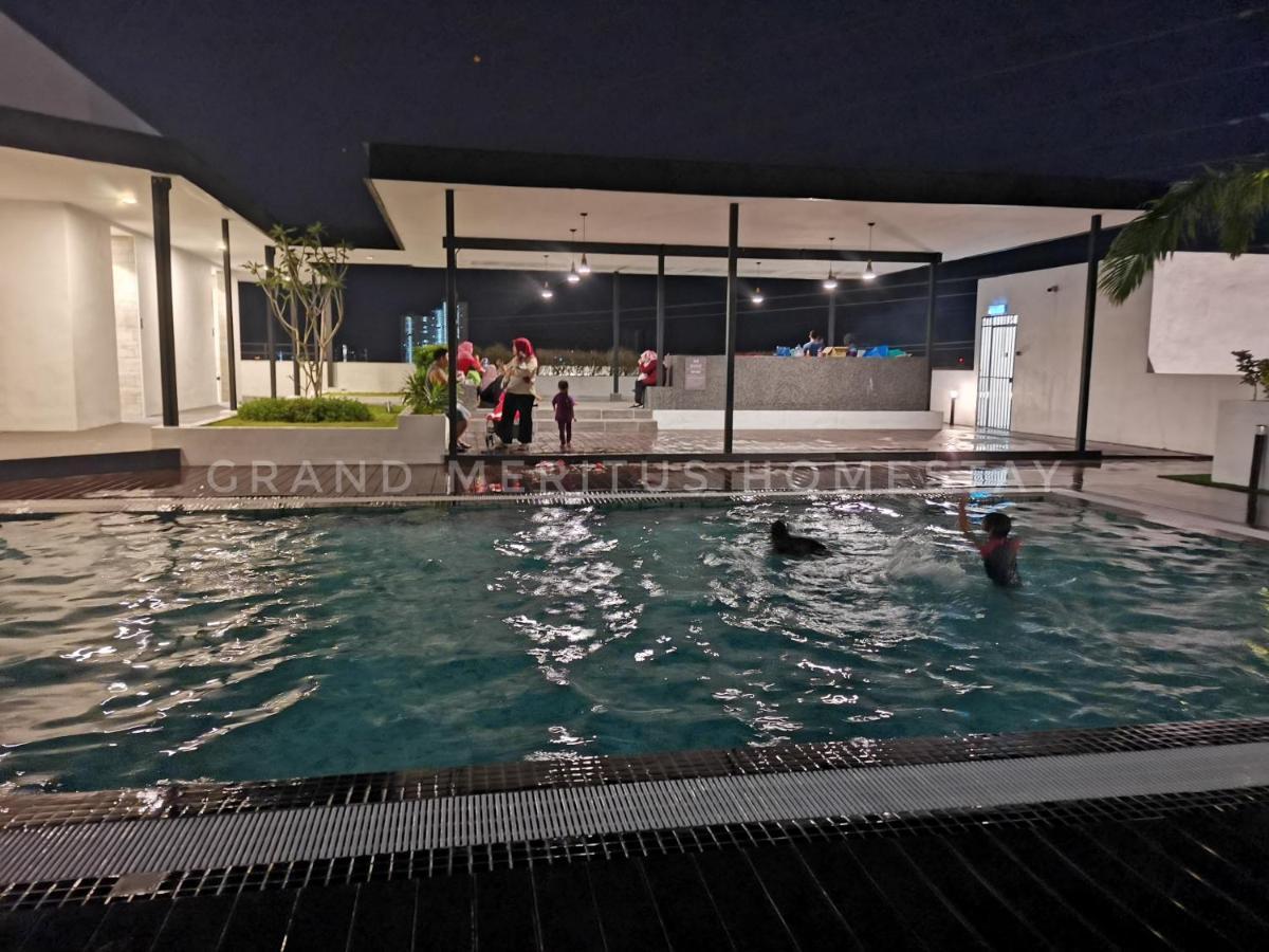 Grand Meritus Homestay @Penang ペライ エクステリア 写真