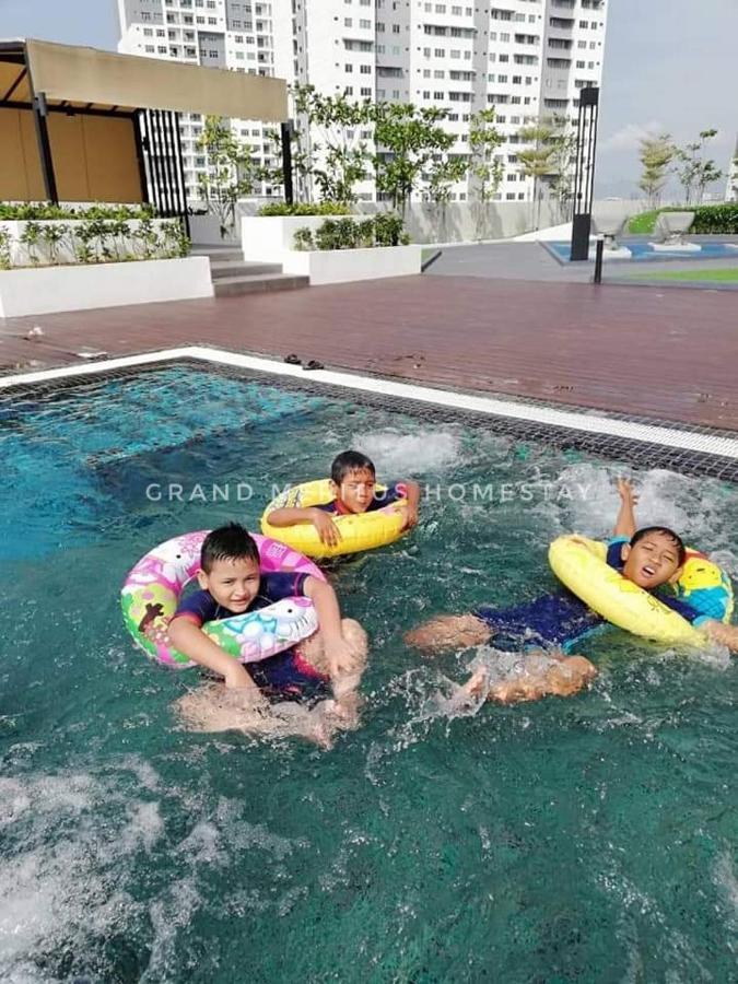Grand Meritus Homestay @Penang ペライ エクステリア 写真